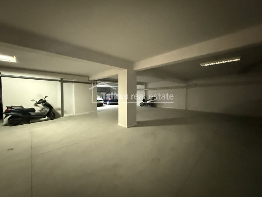 Parking Space in Agios Ioannis, Kalamaria — Photo 11 of 13