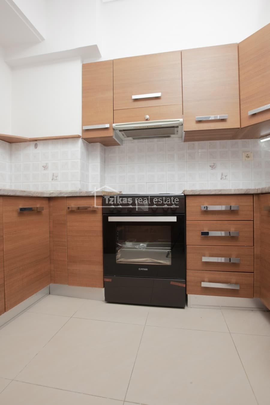 Apartment in Votsi, Kalamaria — Photo 6 of 29
