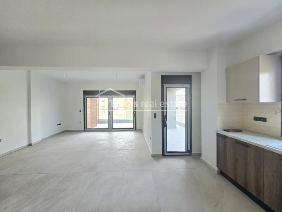 Apartment in Agios Ioannis, Kalamaria — Photo 3 of 27