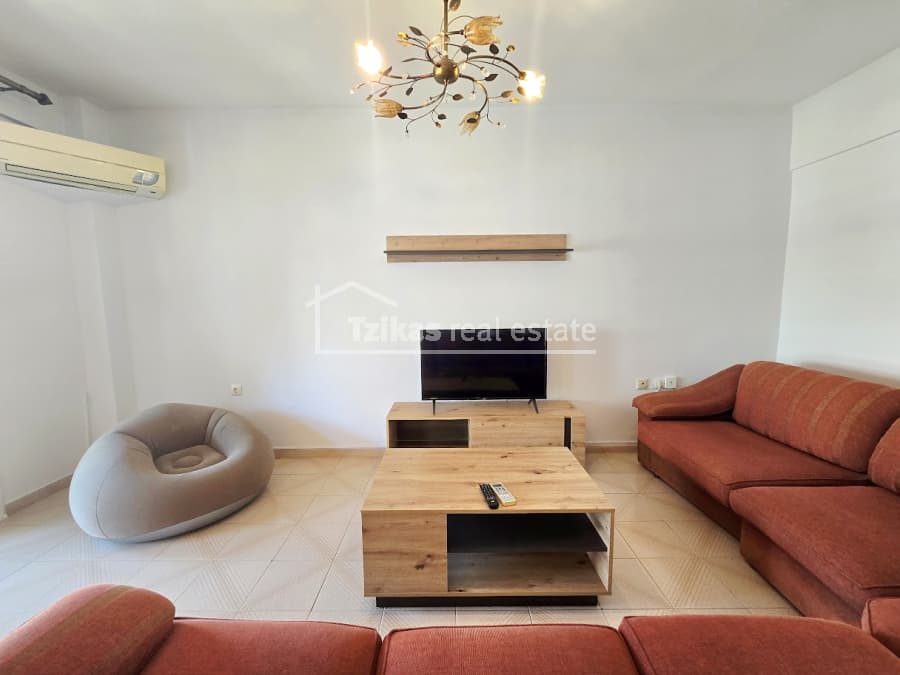 Apartment in Center, Kalamaria — Photo 2 of 25