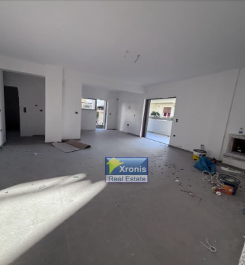 Apartment in Center, Ilion — Photo 3 of 8