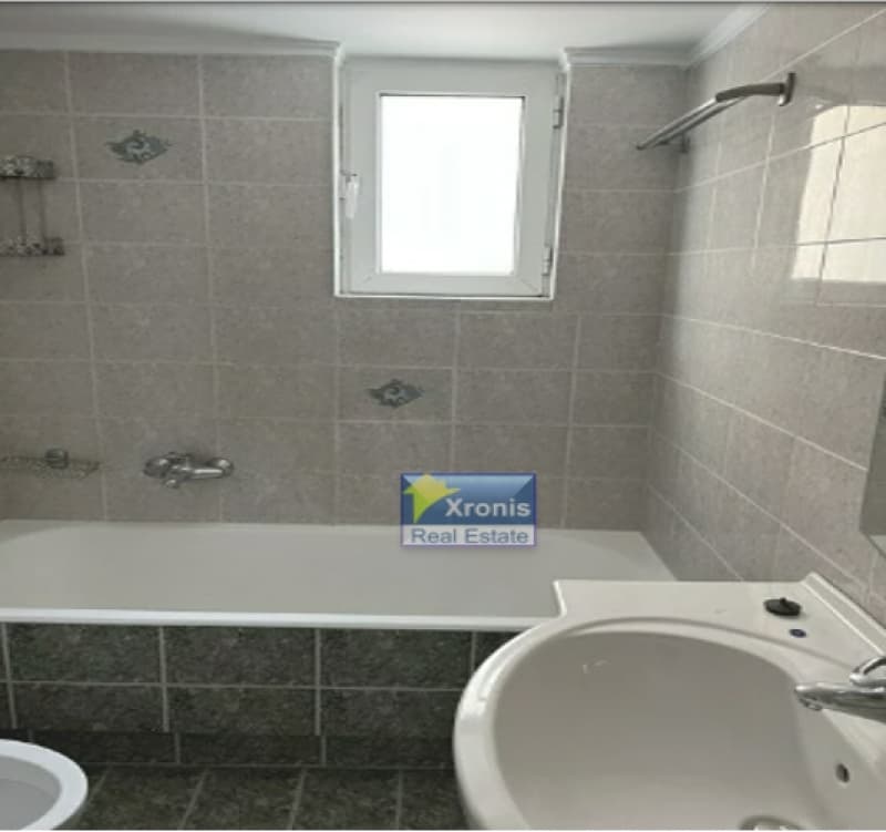Apartment in Center, Metamorfosi — Photo 9 of 11